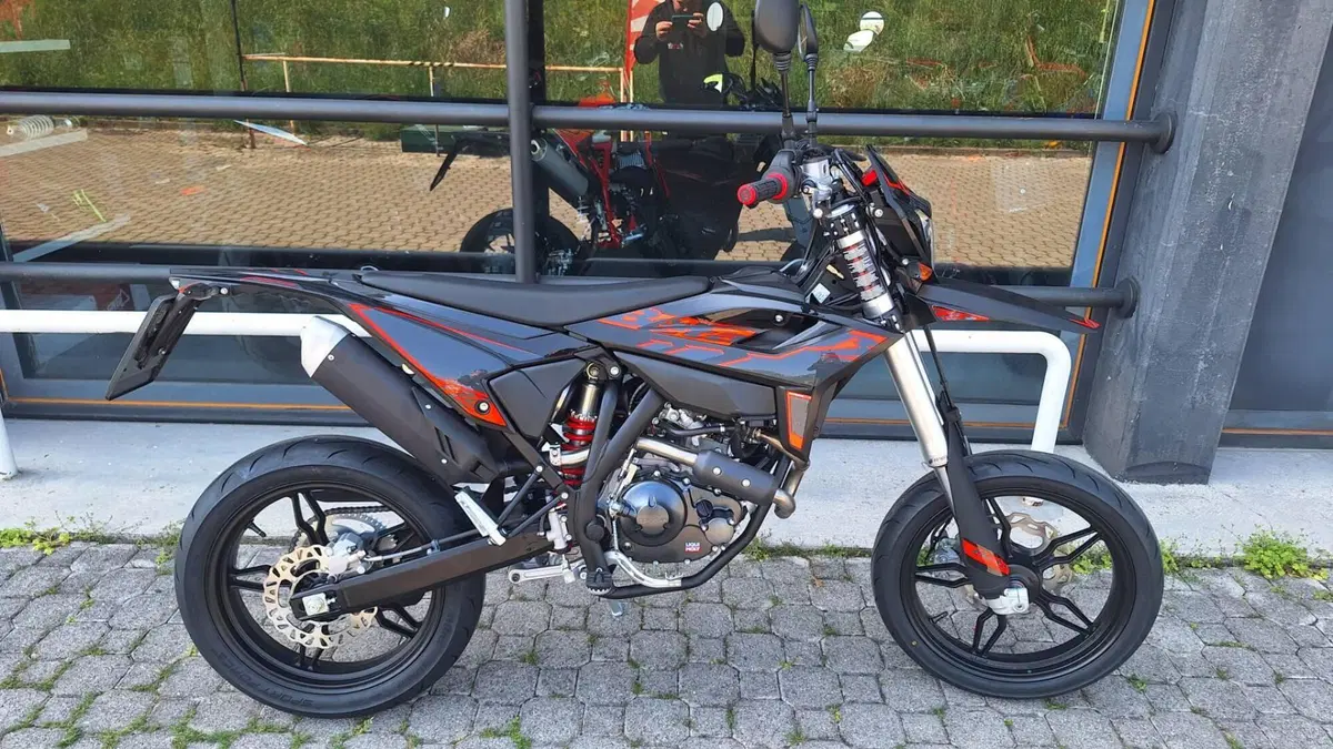 Betamotor RR 125 4T Motard T (2025 - 26)