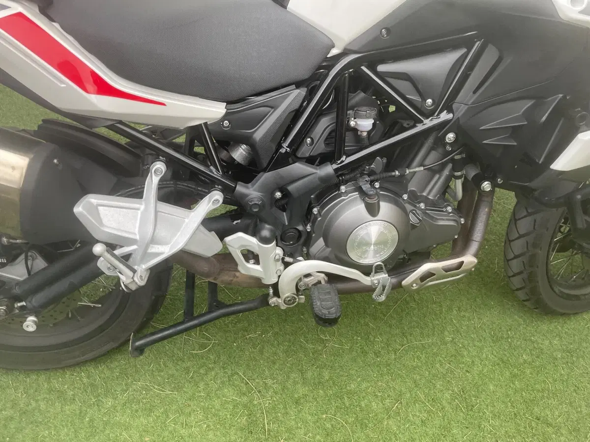 Benelli TRK 502X (2018 - 20) (8)