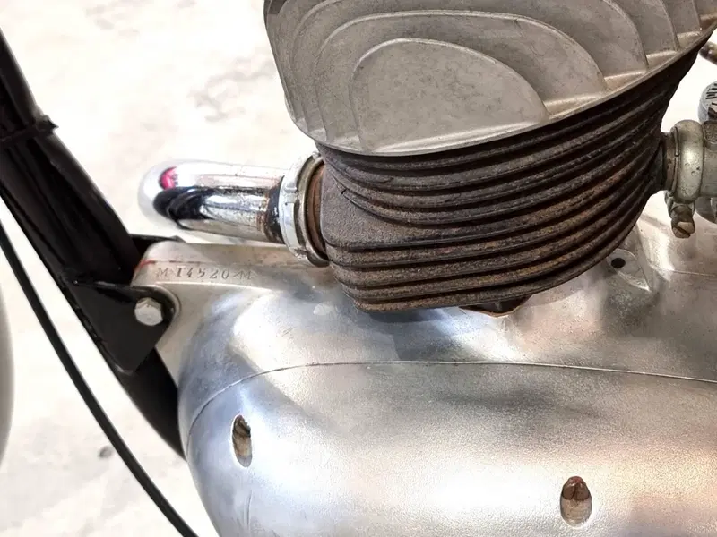 Moto Morini 125 T (3)
