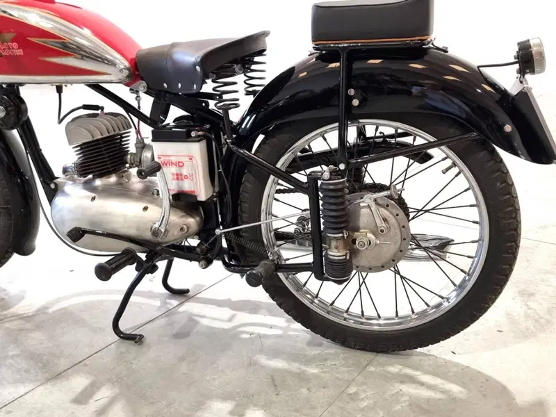 Moto Morini 125 T (5)