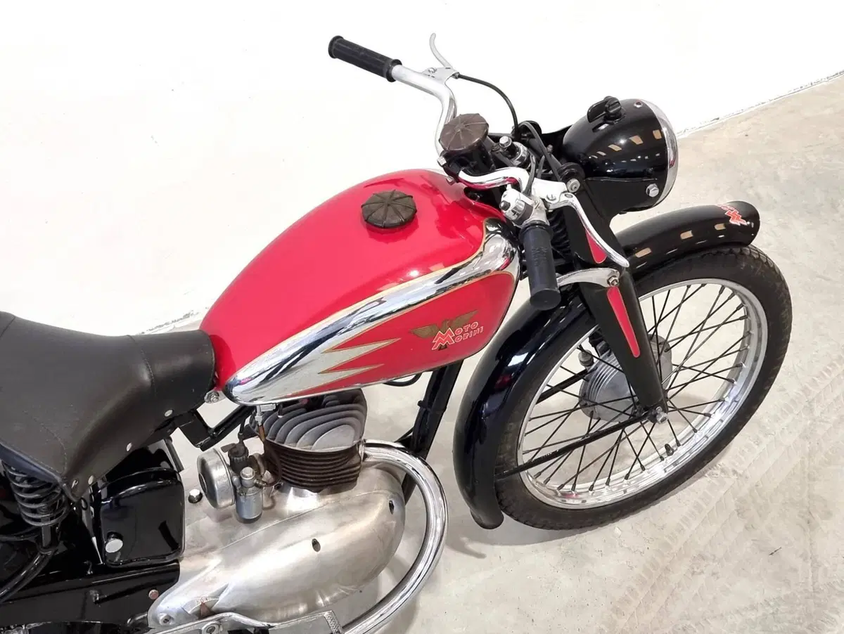Moto Morini 125 T (7)