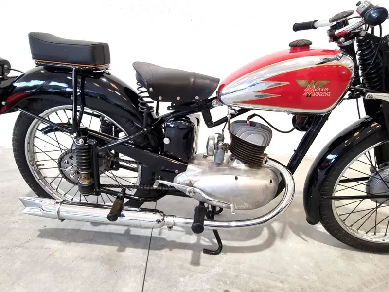 Moto Morini 125 T (11)