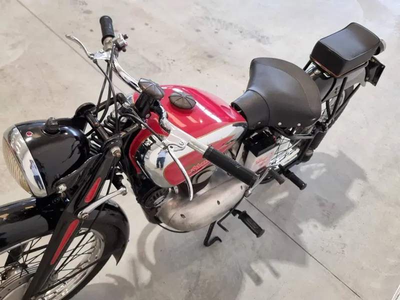 Moto Morini 125 T (16)