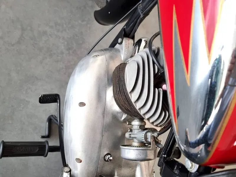 Moto Morini 125 T (18)