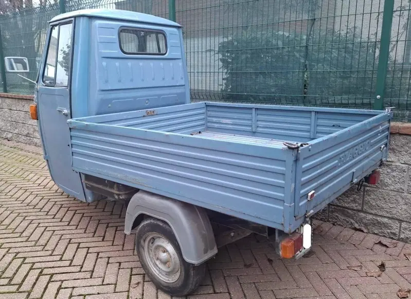 Piaggio Ape P501 (2)