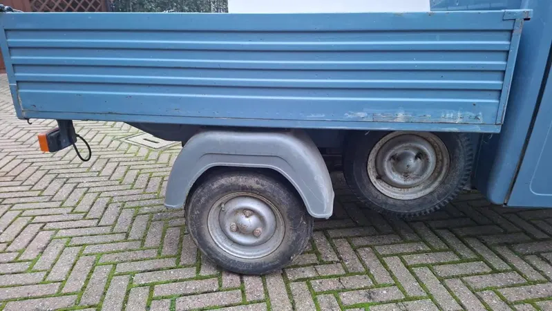 Piaggio Ape P501 (9)