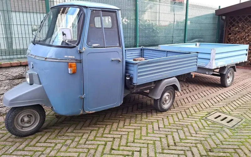 Piaggio Ape P501 (11)