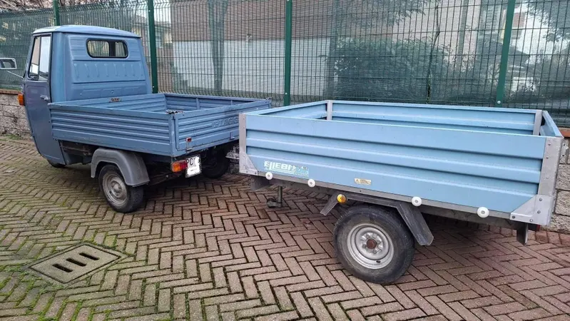 Piaggio Ape P501 (12)