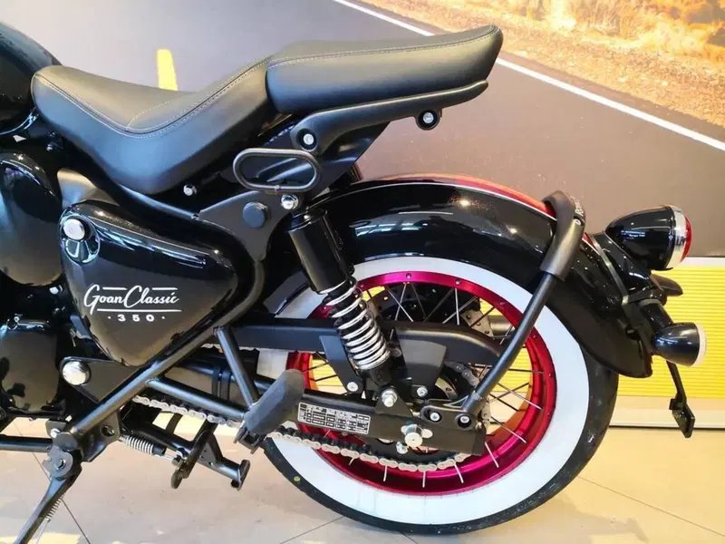 Royal Enfield Goan Classic 350 (2025 - 26) (9)