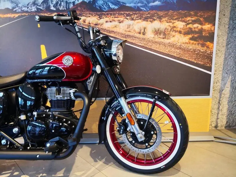 Royal Enfield Goan Classic 350 (2025 - 26) (4)