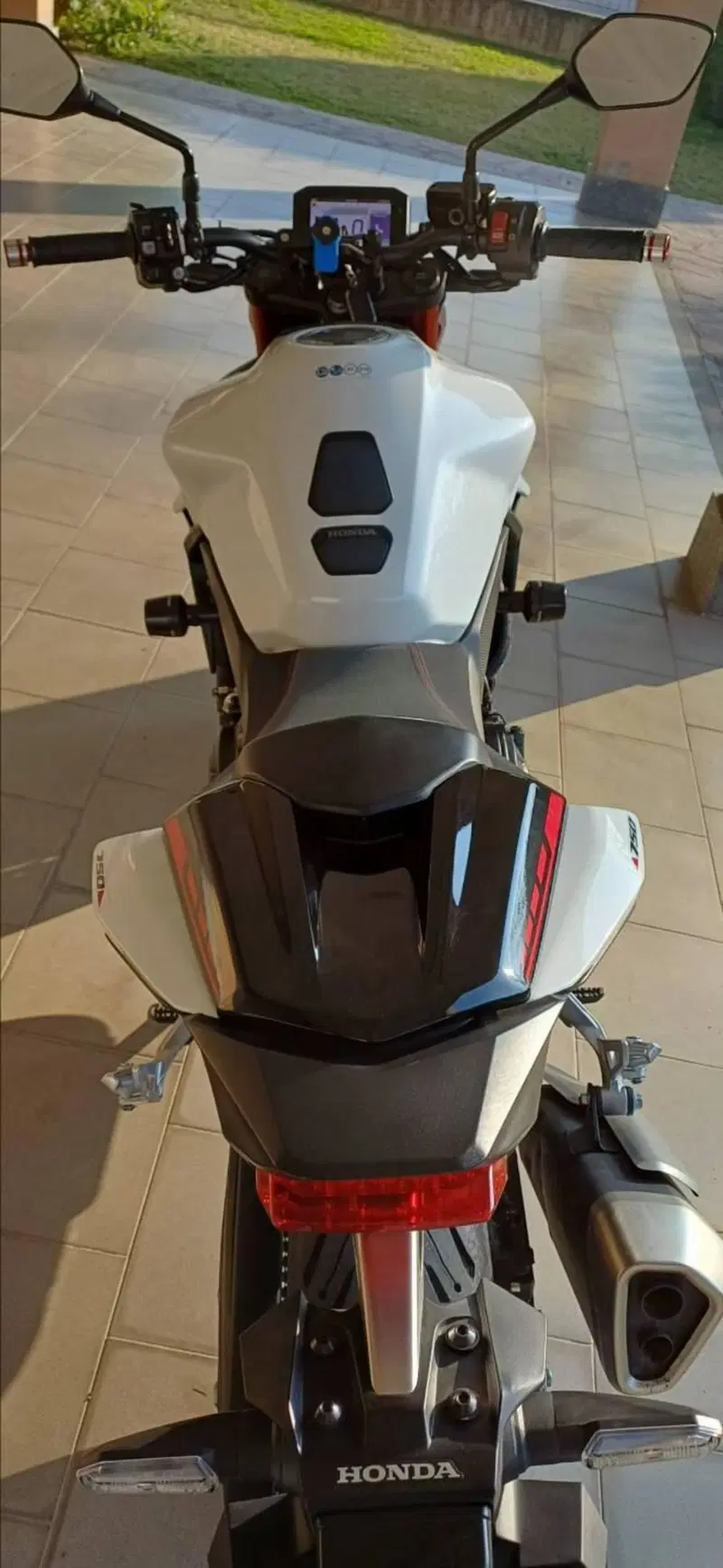Honda CB 750 Hornet (2023 - 24) (6)