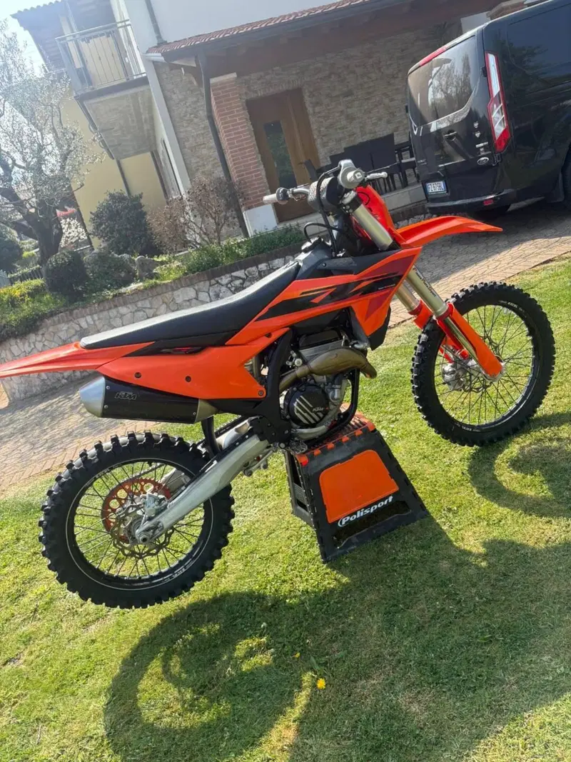 KTM 250 SX-F (2025) (2)