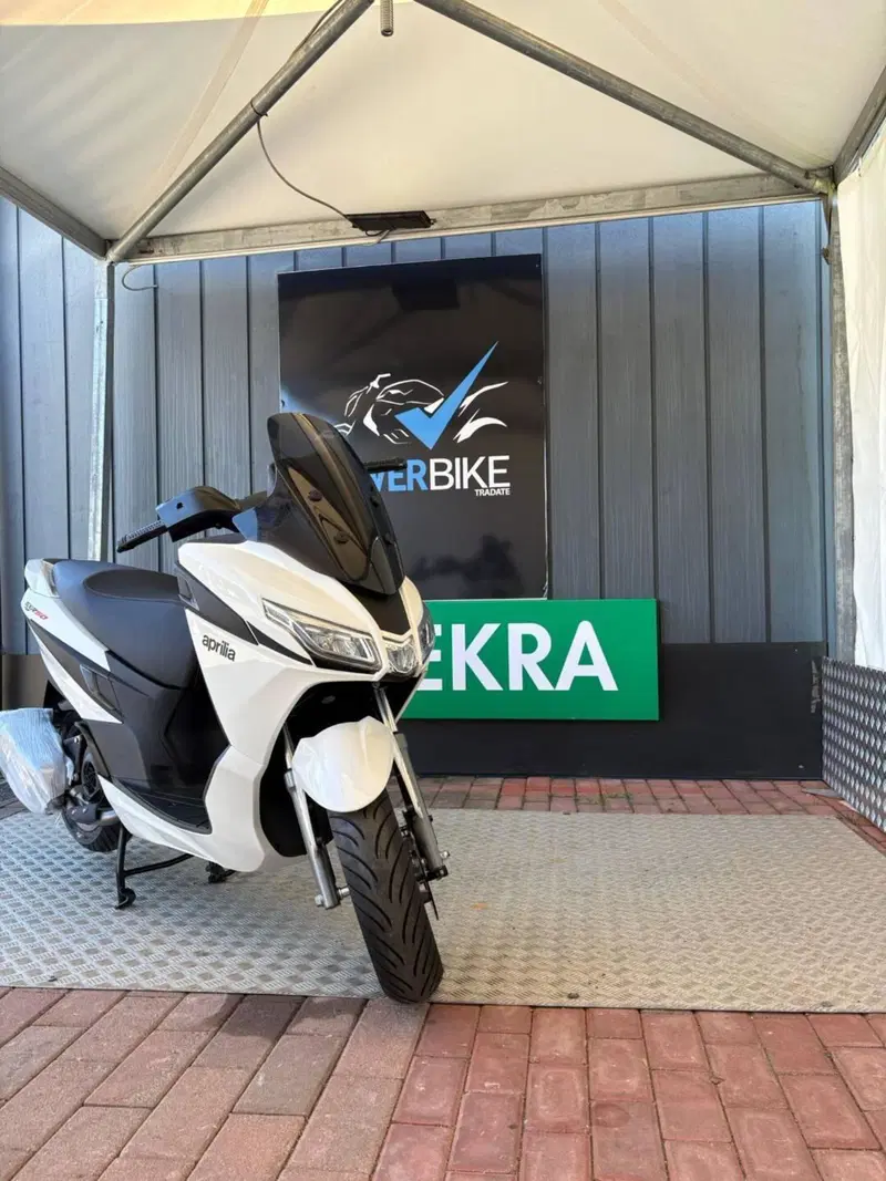 Aprilia SXR 50 (2021 - 26) (2)
