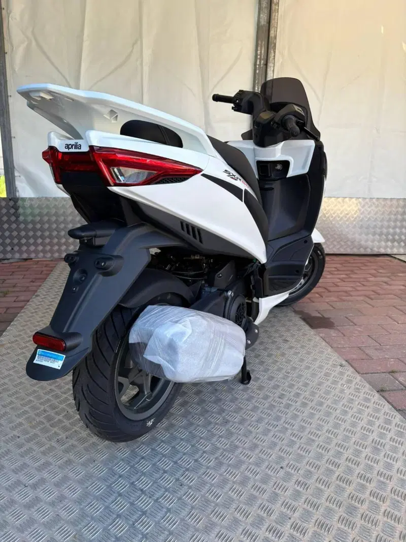 Aprilia SXR 50 (2021 - 26) (8)