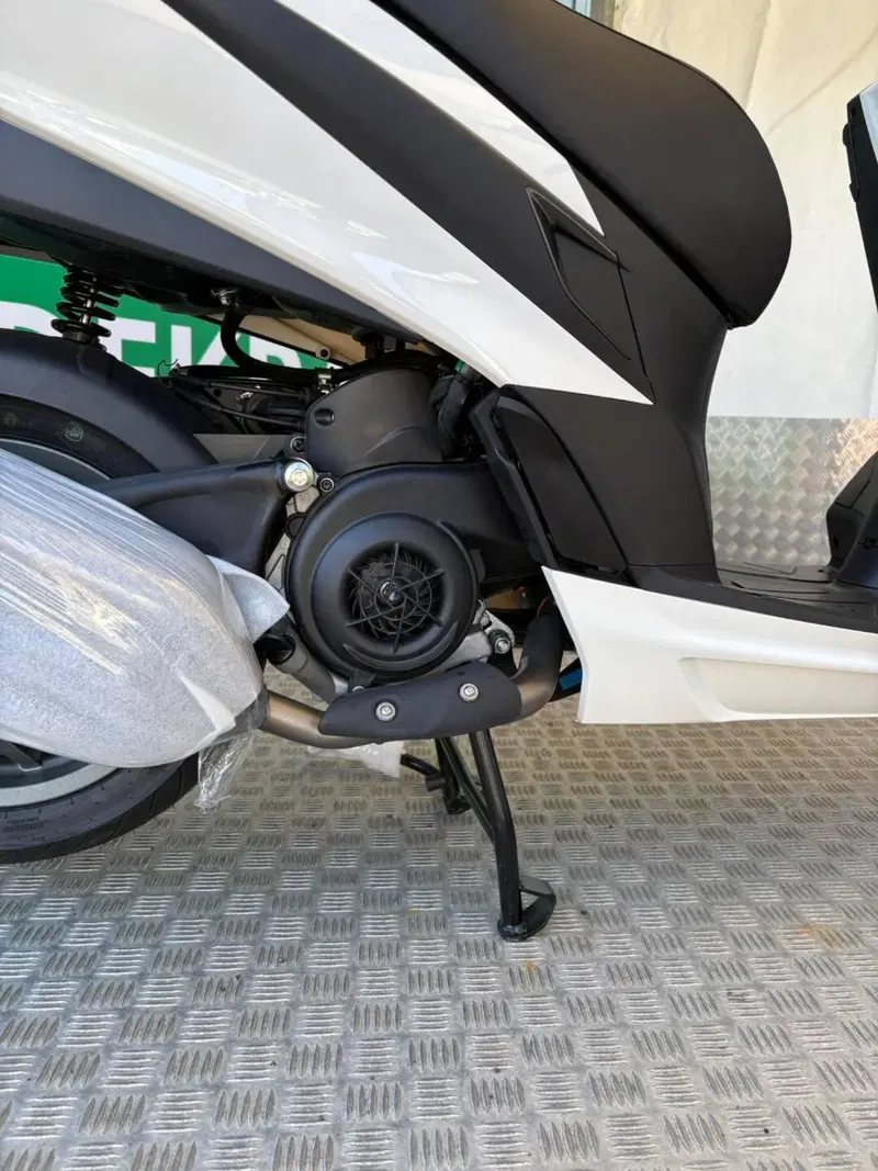 Aprilia SXR 50 (2021 - 26) (16)
