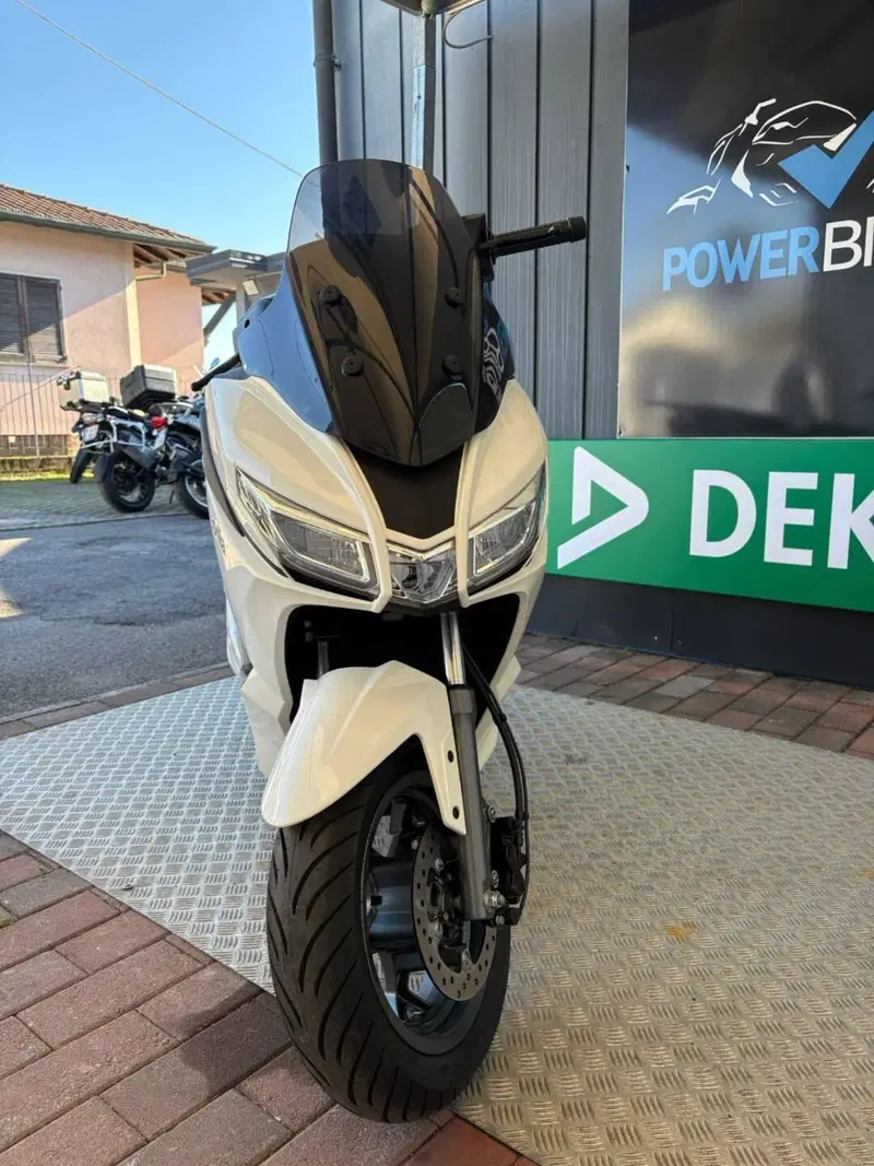Aprilia SXR 50 (2021 - 26) (3)