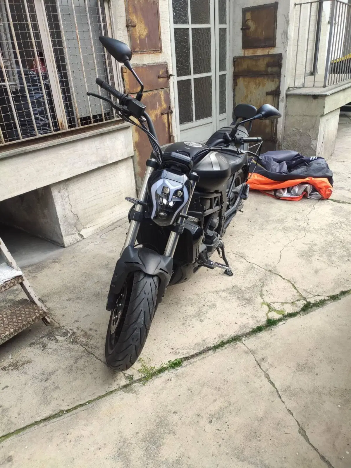 Benelli 502 C (2021 - 25) (9)