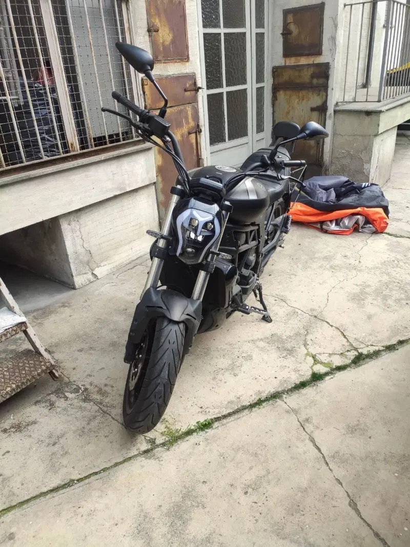 Benelli 502 C (2021 - 25) (9)