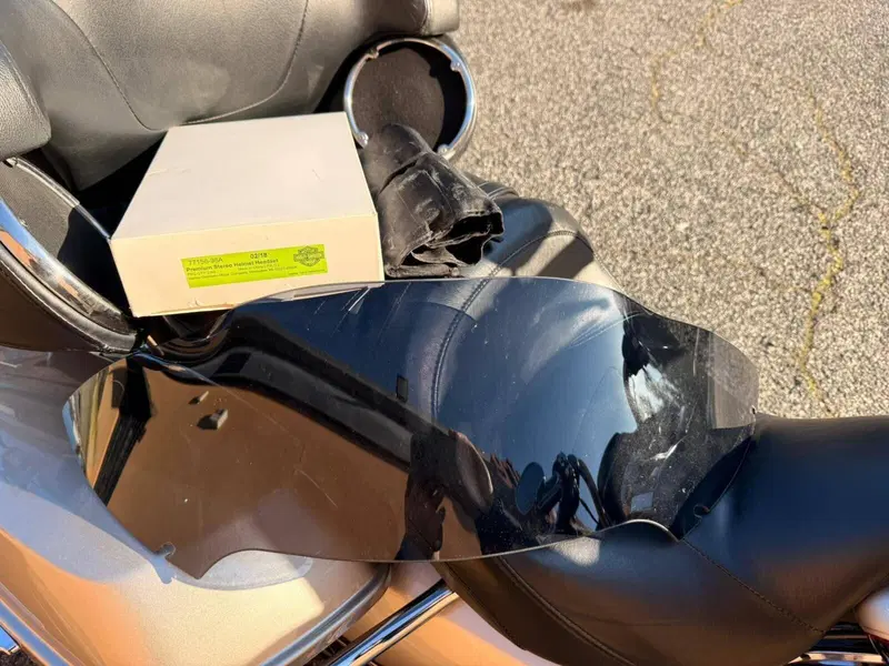Harley-Davidson 107 Road Glide Ultra (2017 - 18) - FLTRU (9)