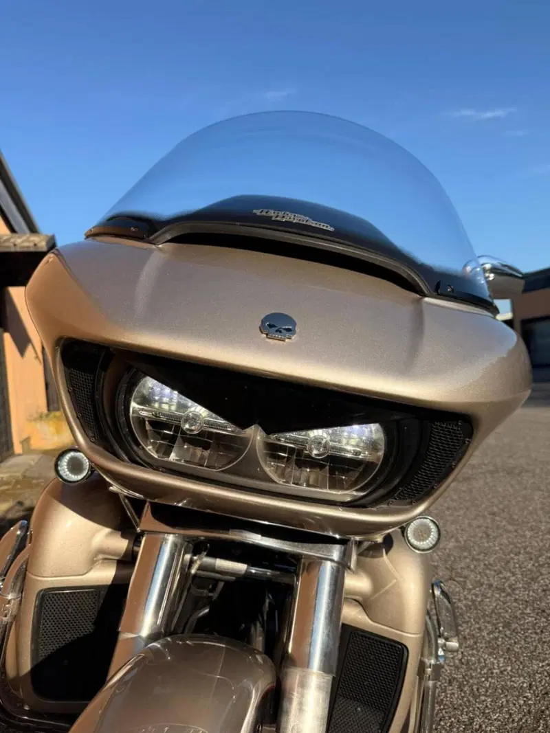 Harley-Davidson 107 Road Glide Ultra (2017 - 18) - FLTRU (18)