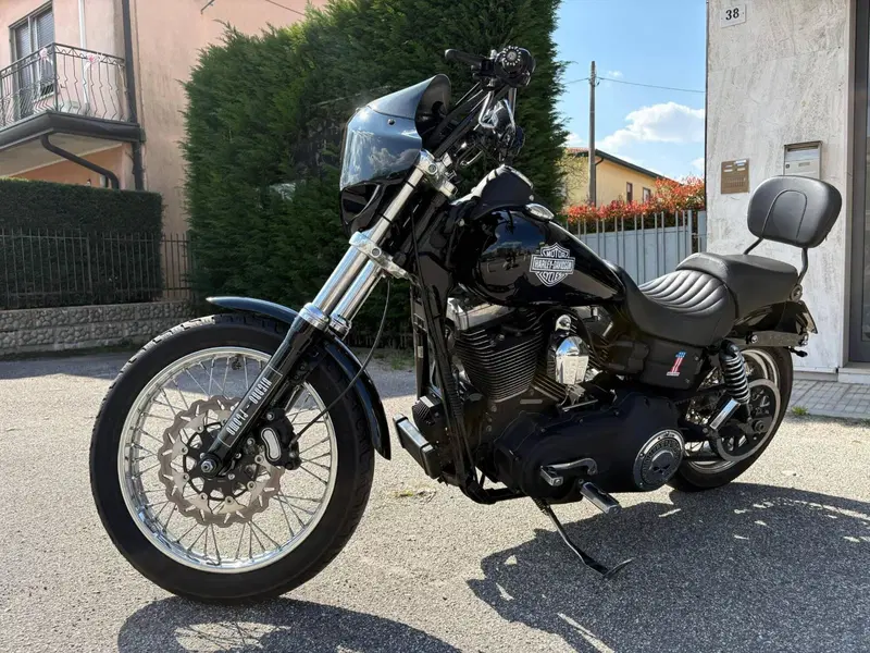 Harley-Davidson 1584 Street Bob (2007) - FXDB (5)