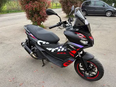 Aprilia SR GT 200 Replica (2024 - 25) usata