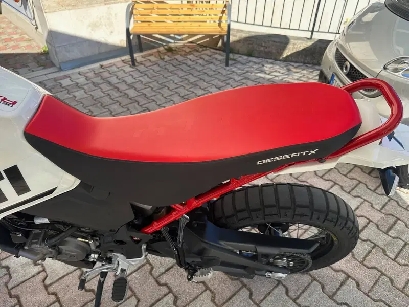 Ducati DesertX Rally (2024 - 25) (11)
