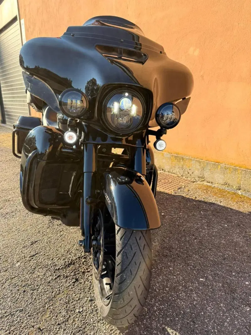 Harley-Davidson 114 Electra Glide Ultra Limited (2021 - 22) - FLHTK (3)