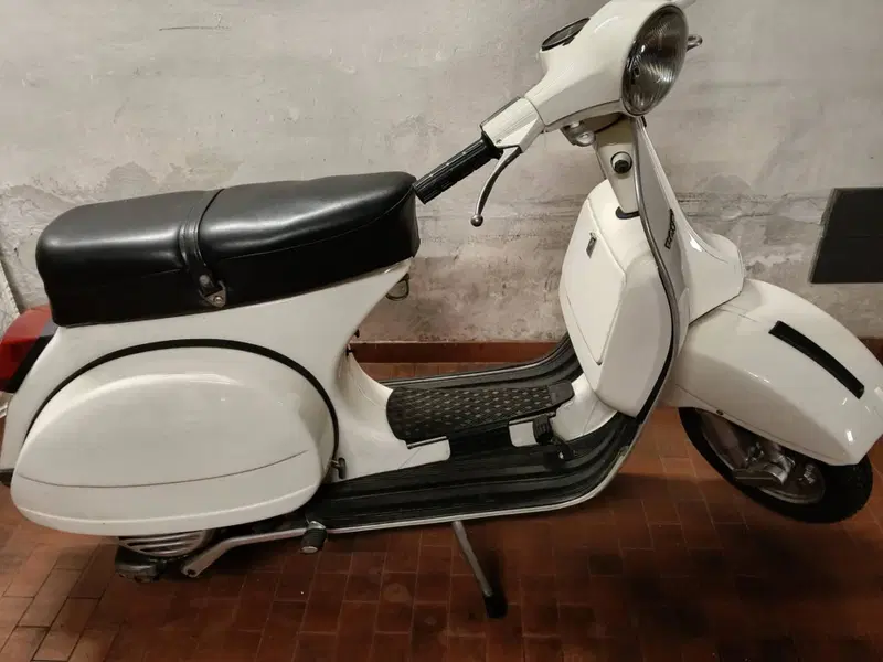 Piaggio p125x (2)