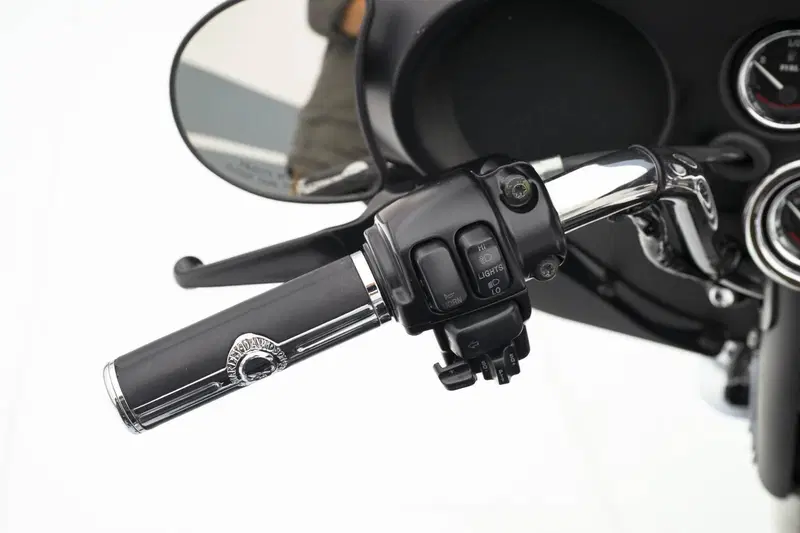 Harley-Davidson 1584 Electra Glide Ultra Classic (2007) - FLHTCU (17)