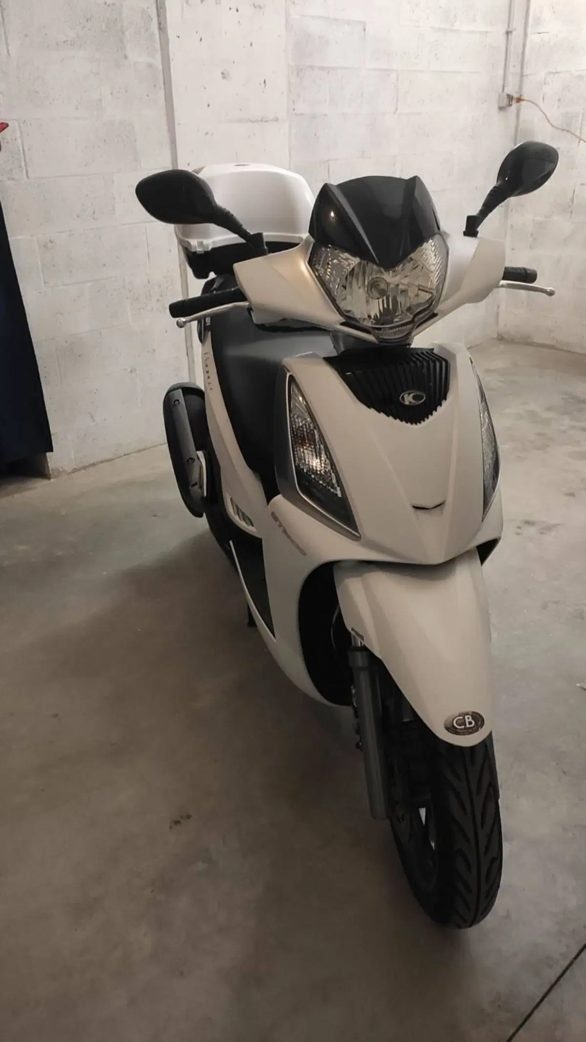 Kymco People 300i GT ABS (2016 - 20) (2)