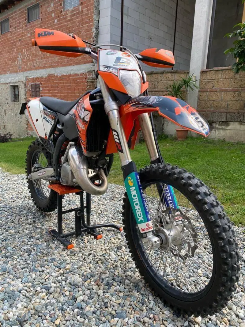 KTM 125 EXC (2010) (2)