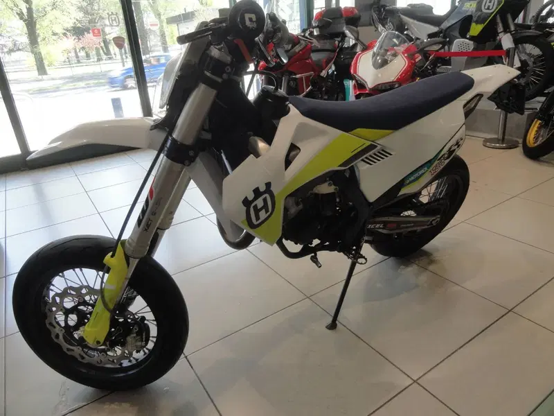 Husqvarna TC 125 (2022) (8)