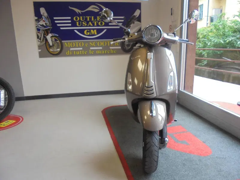 Vespa Primavera 50 2T (2014 - 17) (2)