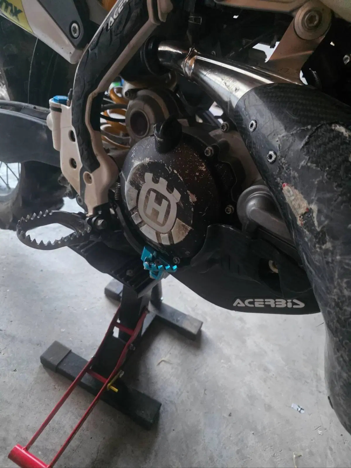 Husqvarna TE 300i Rockstar Edition (2022) (2)