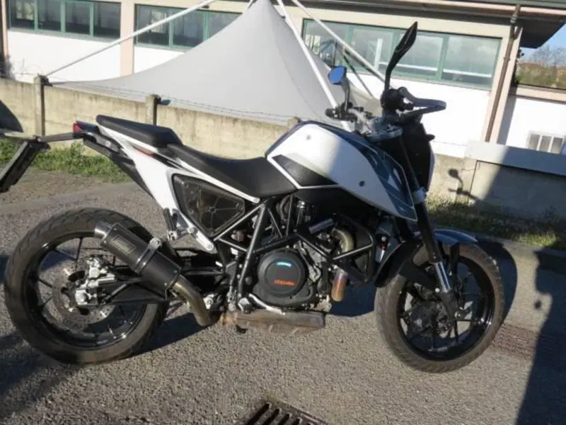 KTM 690 Duke (2012 - 16) (2)
