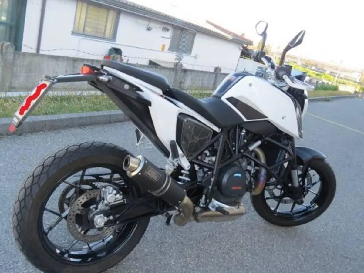 KTM 690 Duke (2012 - 16) (4)