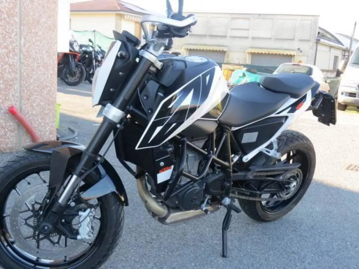 KTM 690 Duke (2012 - 16)