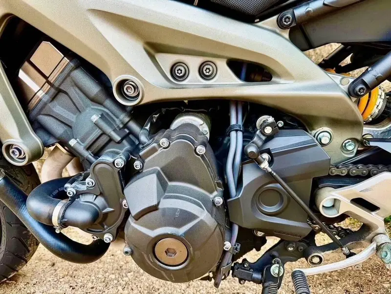Yamaha MT-09 (2013 - 15) (13)