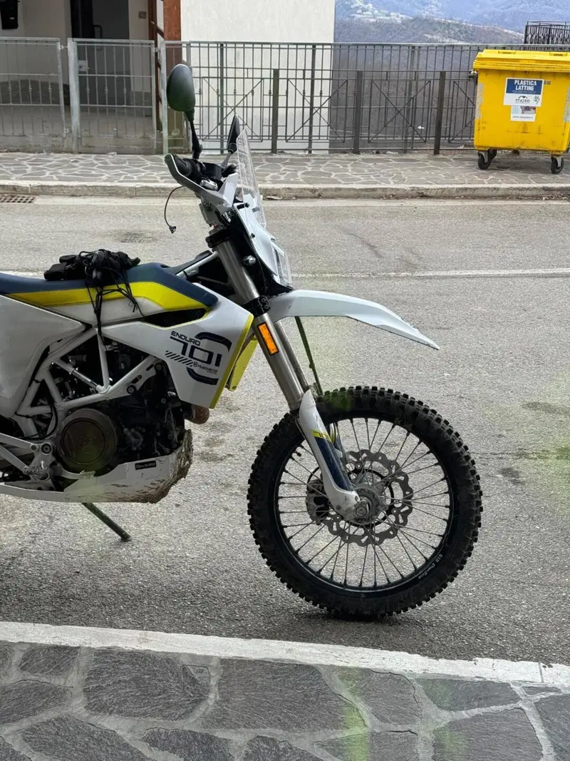 Husqvarna 701 Enduro (2017 - 19) (7)