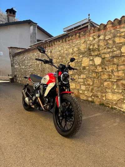 Ducati Scrambler 800 Icon (2023 - 24) usata