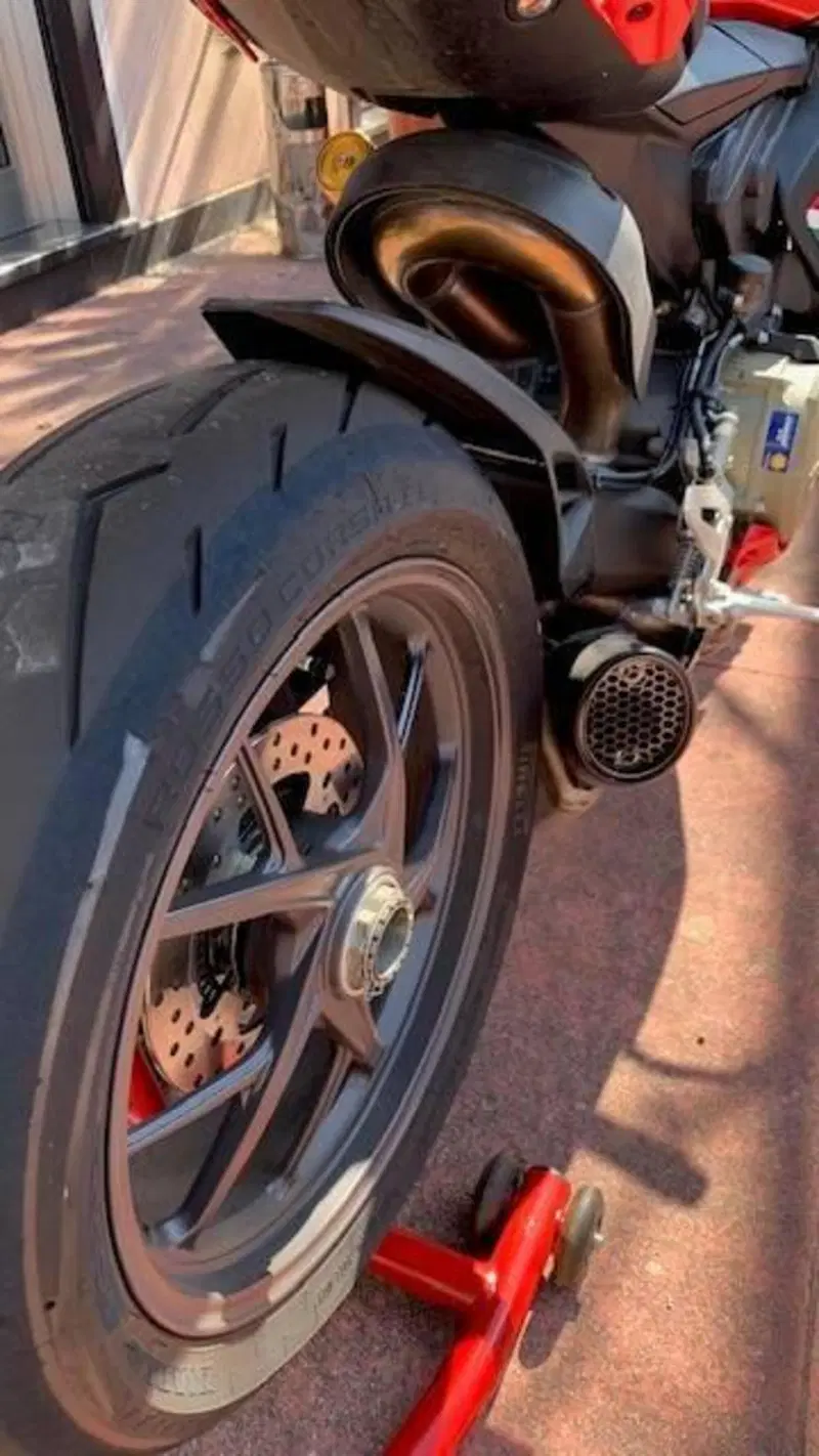 Ducati Panigale V2 Bayliss 1st Championship 20th Anniversary (2021 - 24) (6)