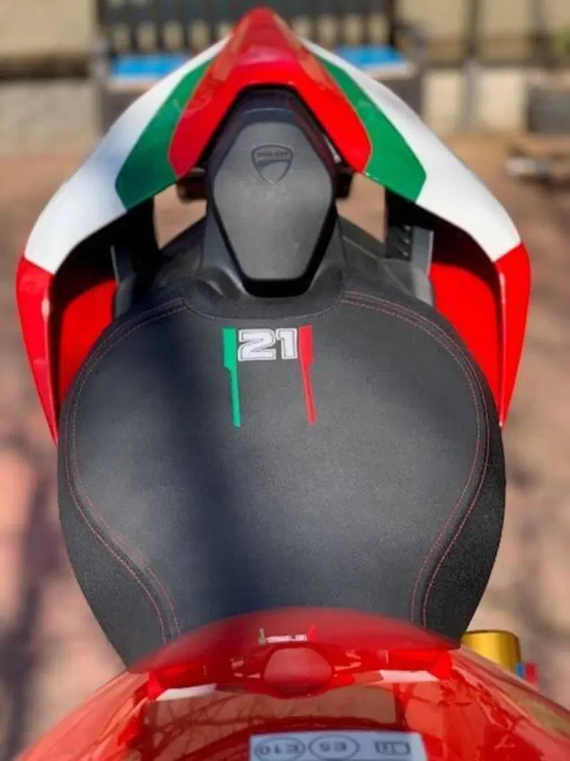Ducati Panigale V2 Bayliss 1st Championship 20th Anniversary (2021 - 24) (7)