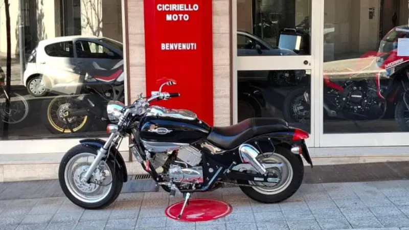 Kymco Venox 250 (2000 - 06) (2)