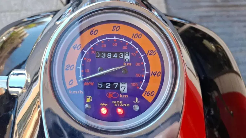 Kymco Venox 250 (2000 - 06) (3)