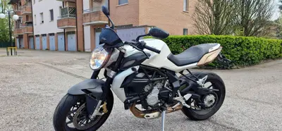 MV Agusta Brutale 675 (2011 - 15) usata