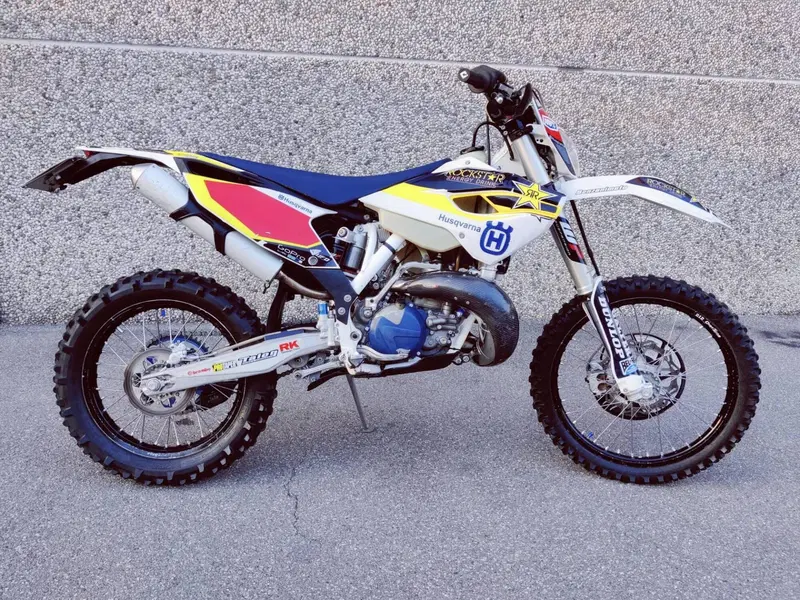 Husqvarna TE 250 (2016) (2)