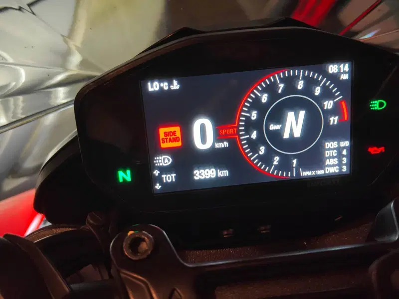 Ducati Hypermotard 950 RVE (2022 - 25) (4)