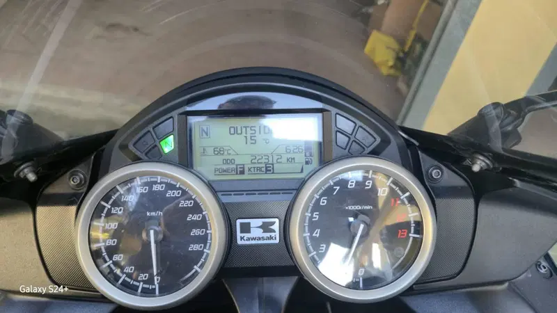 Kawasaki ZZR 1400 ABS (2012 - 15) (4)