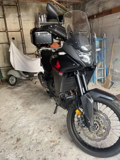 Honda Transalp XL750 (2023 - 24) usata